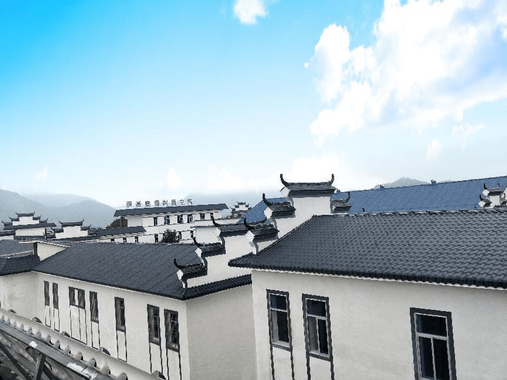 仿古树脂瓦在现代化仿古建筑物中的使用价值体现在哪？