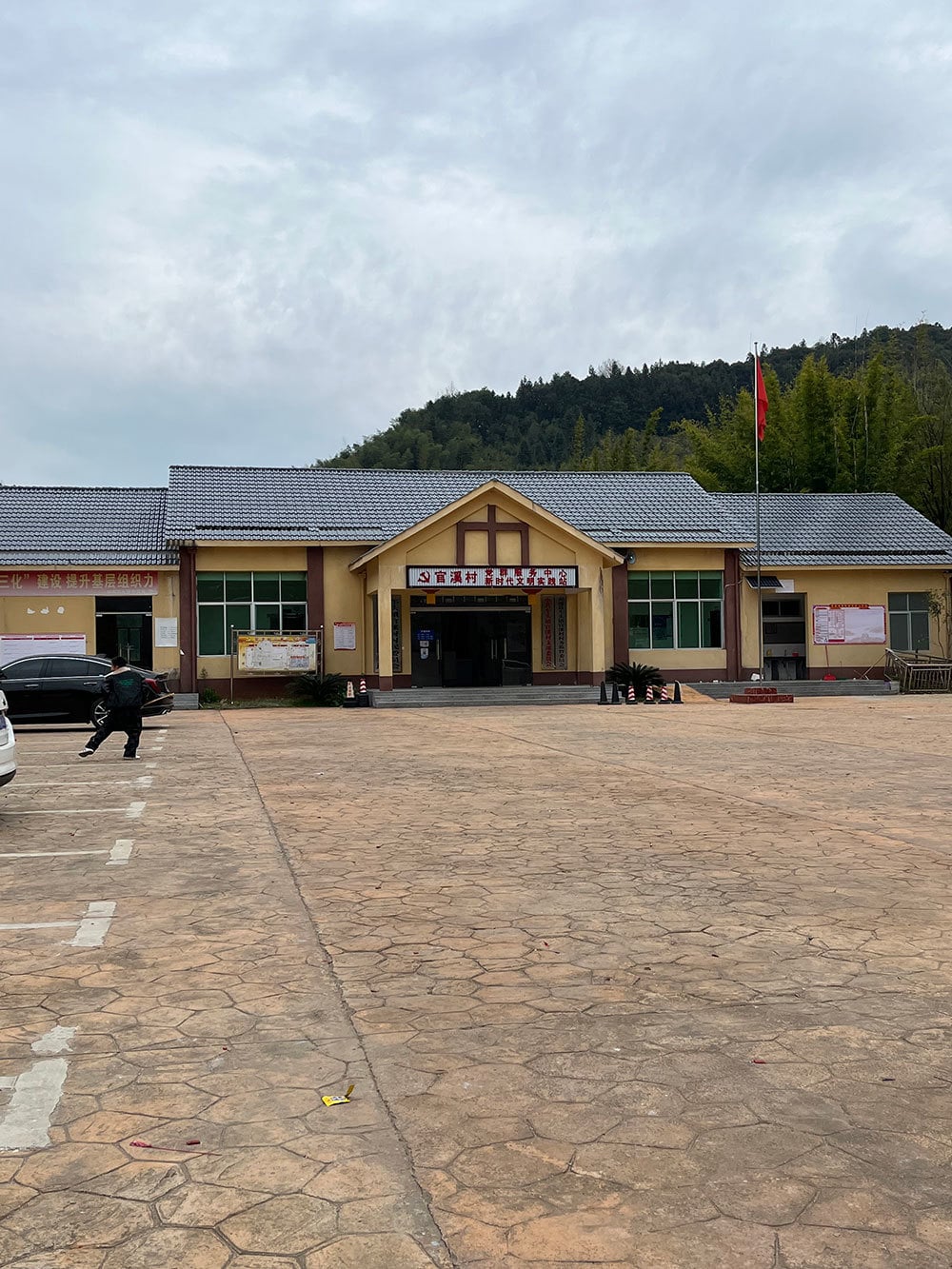 你知道高益树脂瓦具有哪些优点?