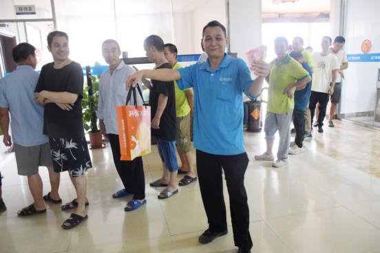 高益员工的幸福中秋节