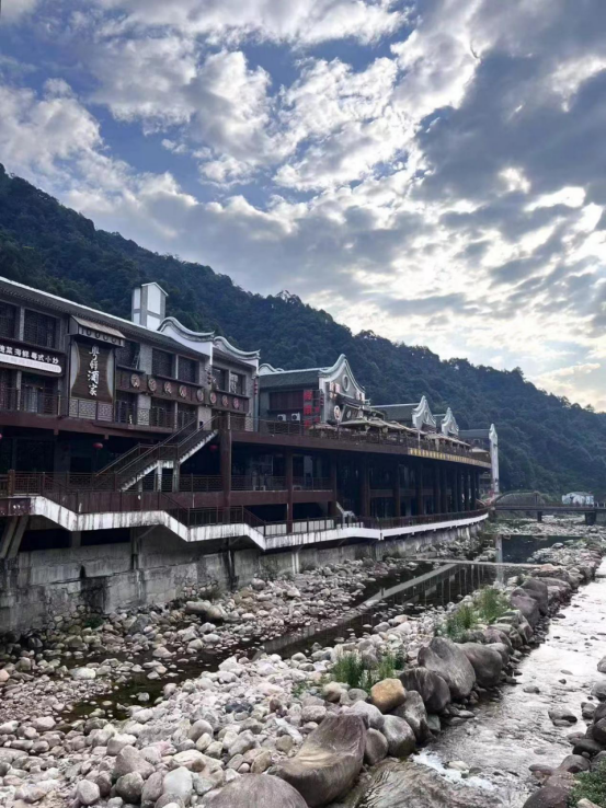 高益郴州蟒山团建之旅