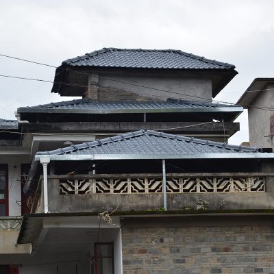 树脂瓦到了冬天会滴水呢?是瓦的问题?